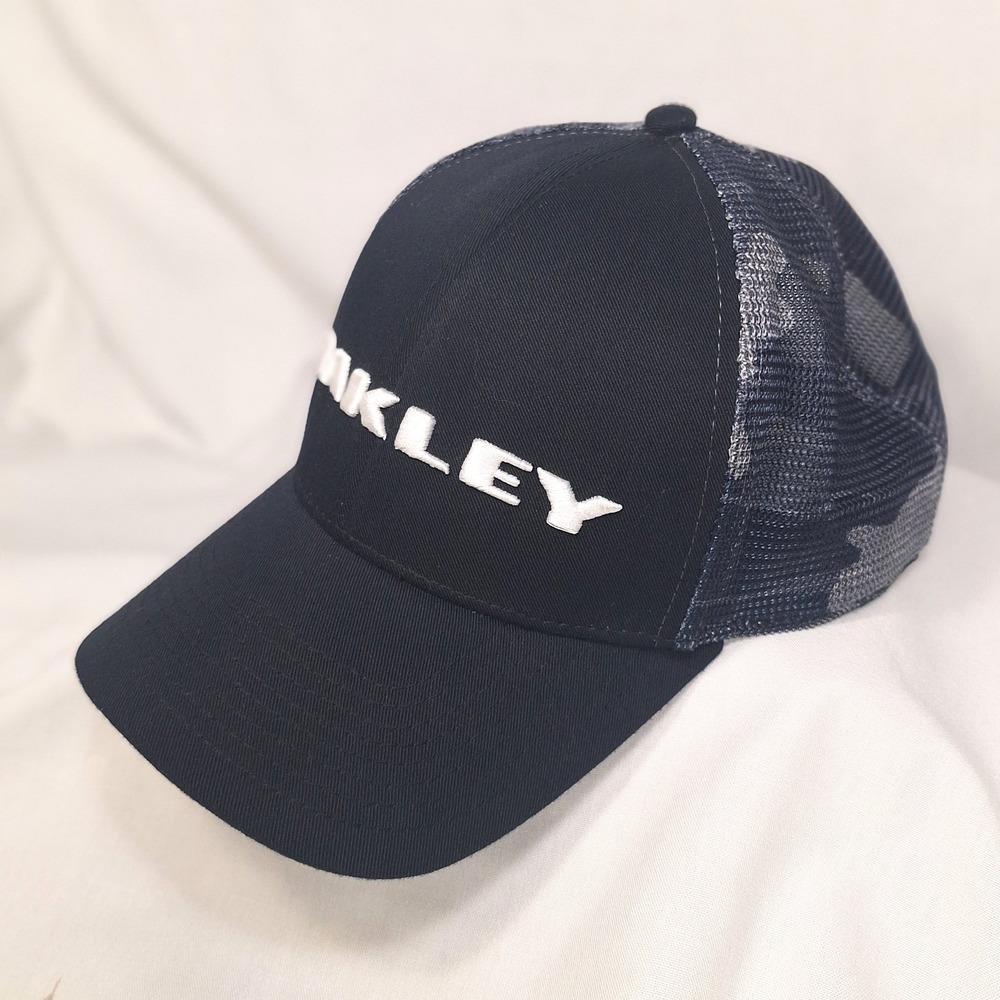 Oakley Black Hat White Logo Blue Camouflage Trucker Mesh Vented Snap Adjust Camo